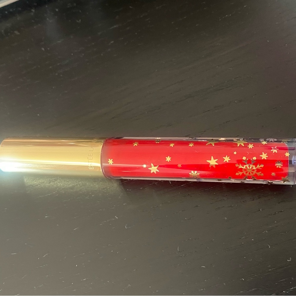 Estée Lauder Pure Color Envy Kissable Lip shine in 107 Tender Trap